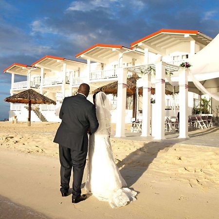 Davids Beach Hotel Clifton Exteriör bild