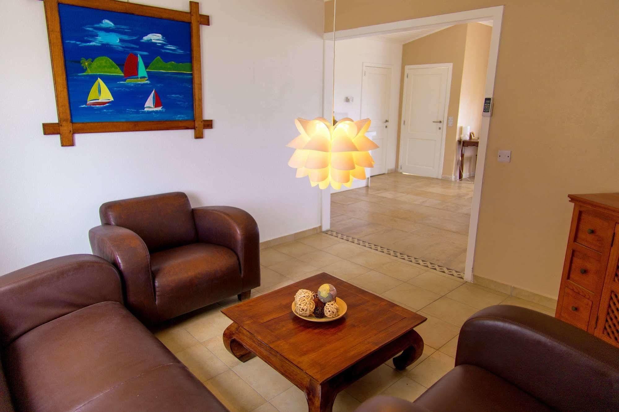 Davids Beach Hotel Clifton Exteriör bild